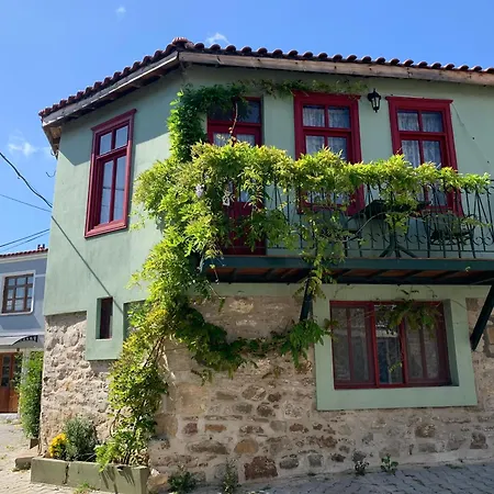 Maison Arzu & Mebrure Tatil Evi İmroz